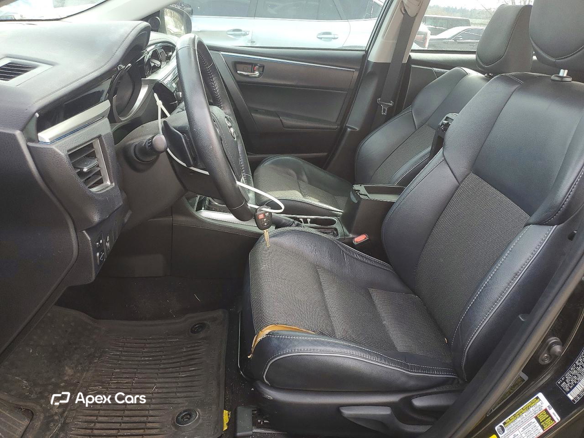 Toyota Corolla 2015
