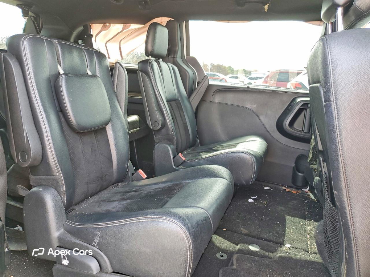 Dodge Caravan 2017