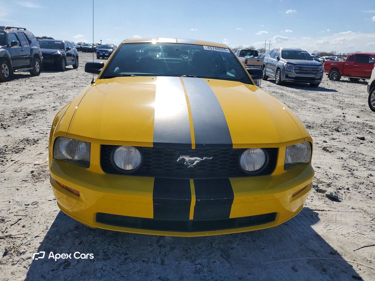 Ford Mustang 2005