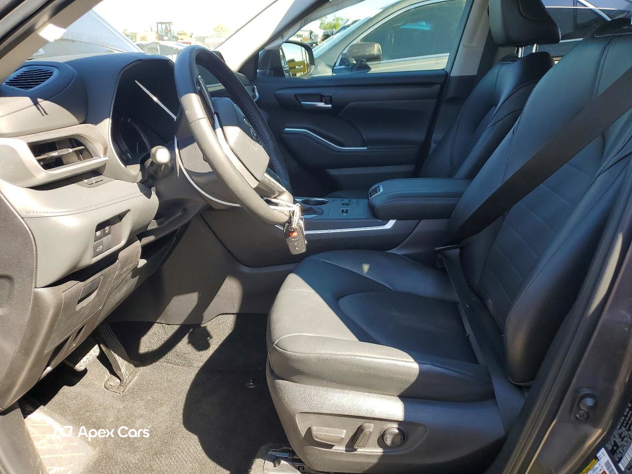 Toyota Highlander 2025