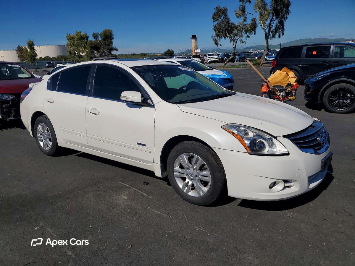 Nissan Altima 2011