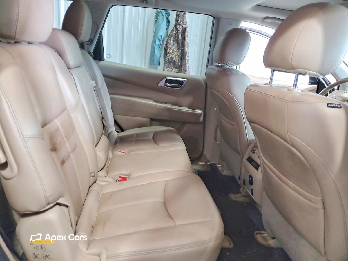 Nissan Pathfinder 2015