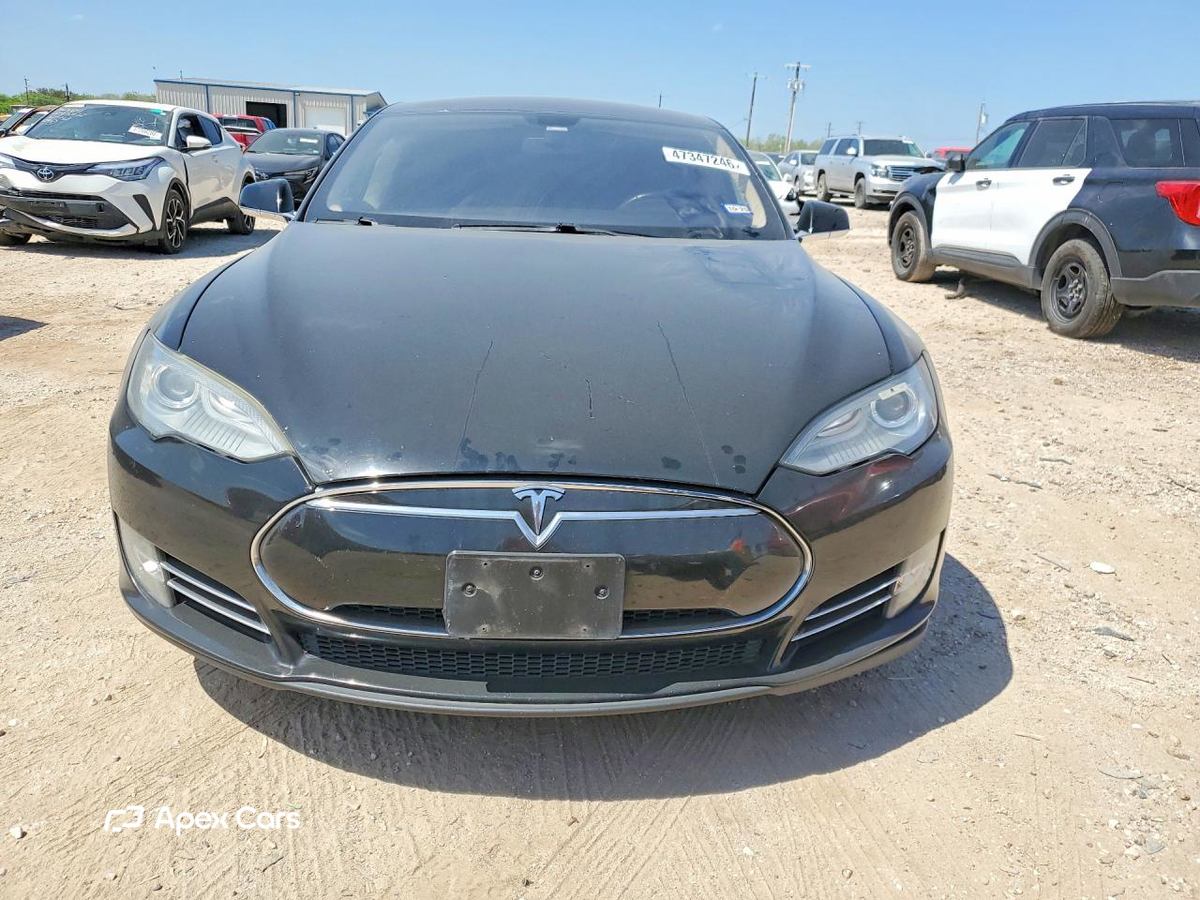 Tesla Model S 2013