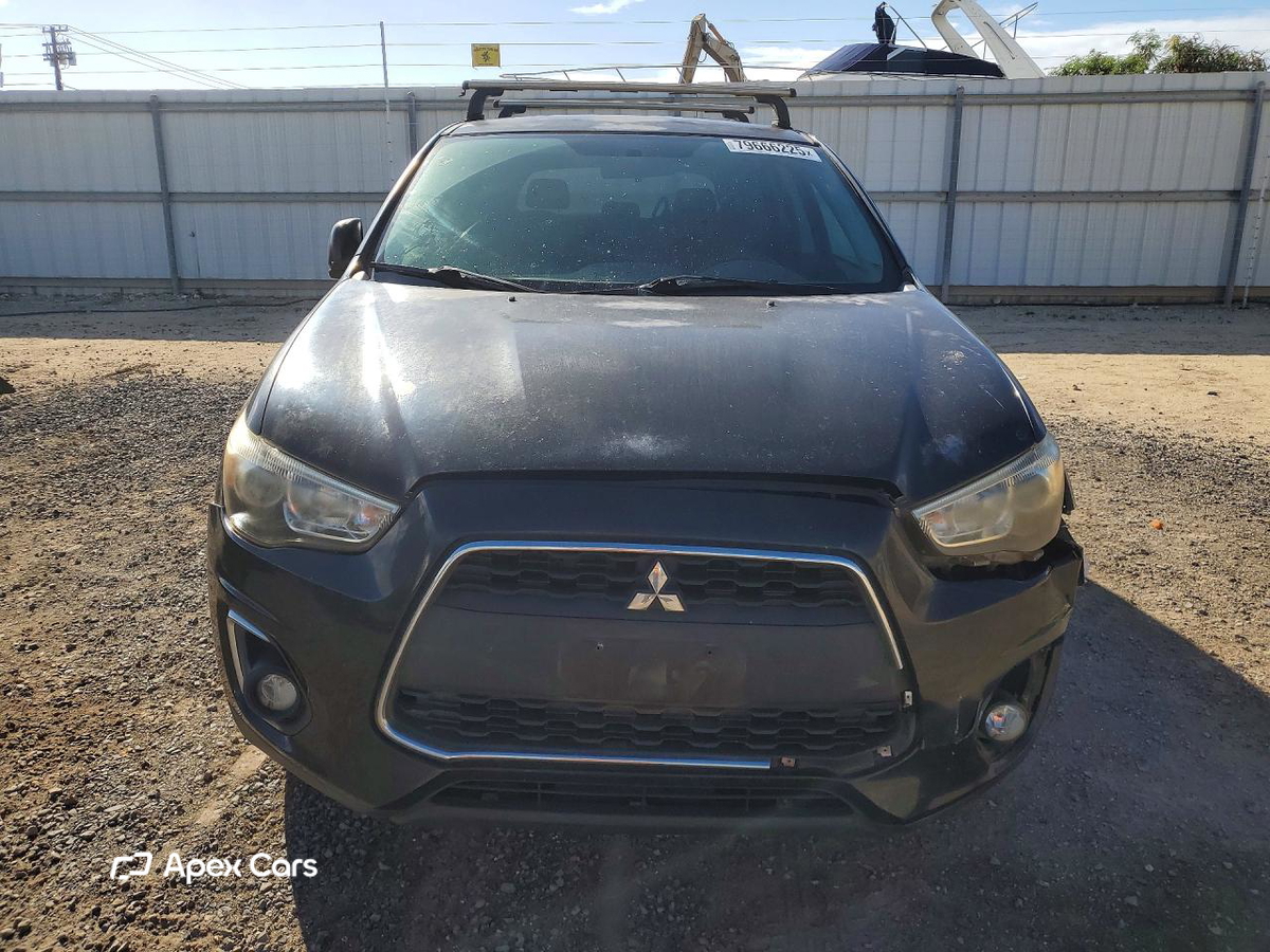 Mitsubishi Outlander 2015