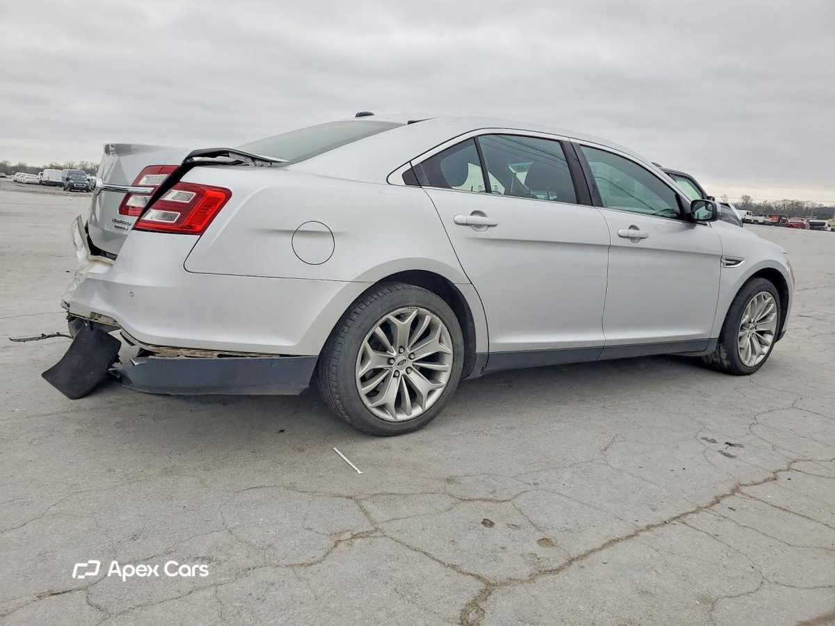 Ford Taurus 2015