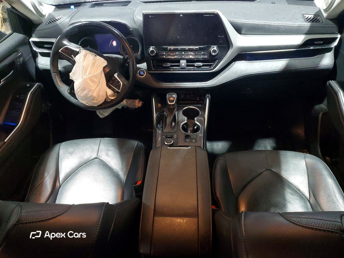 Toyota Highlander 2021