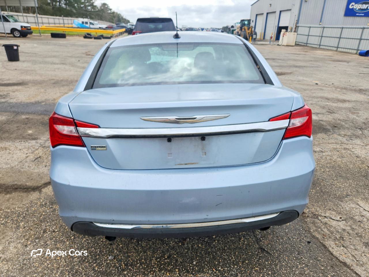 Chrysler 200 2013