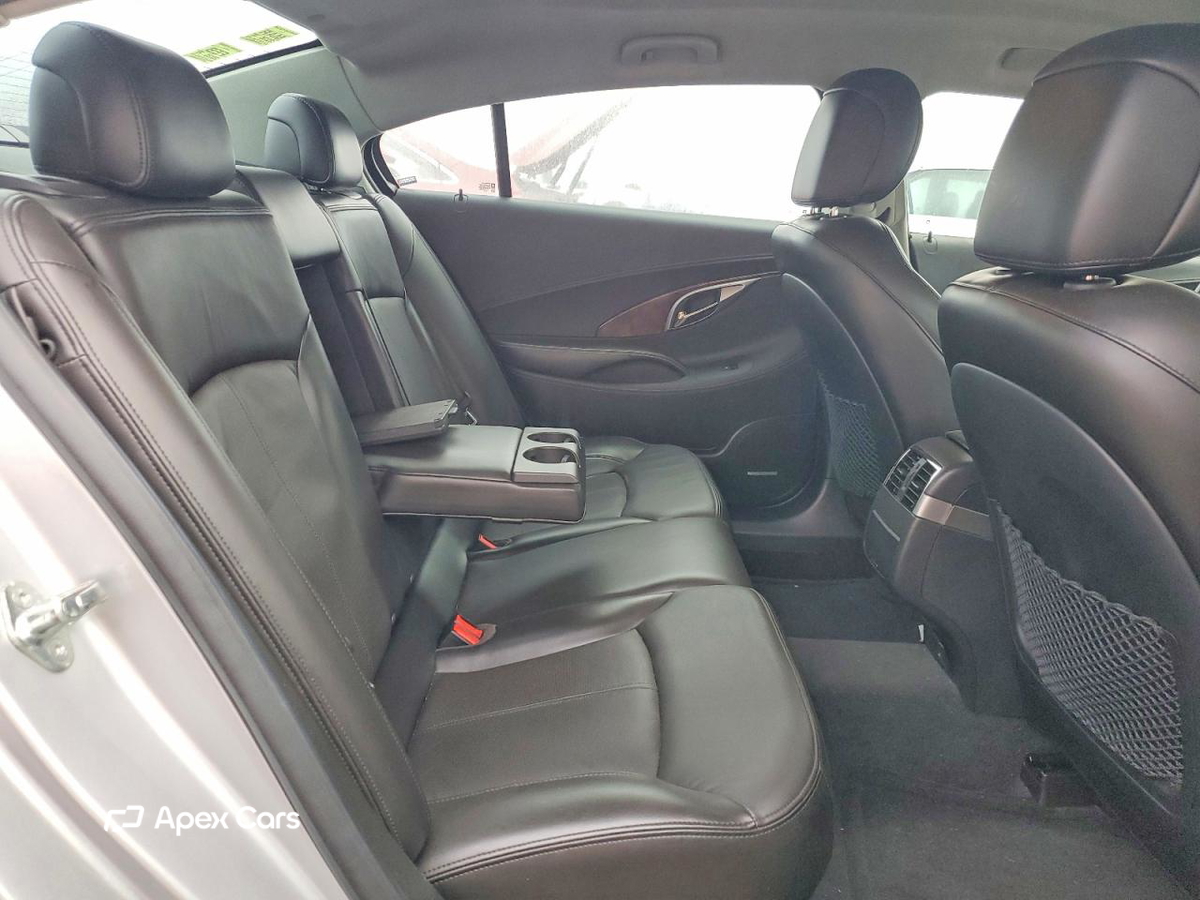 Buick LaCrosse 2011