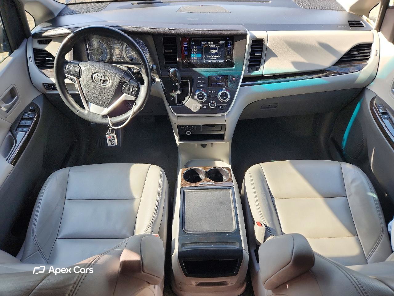 Toyota Sienna 2015