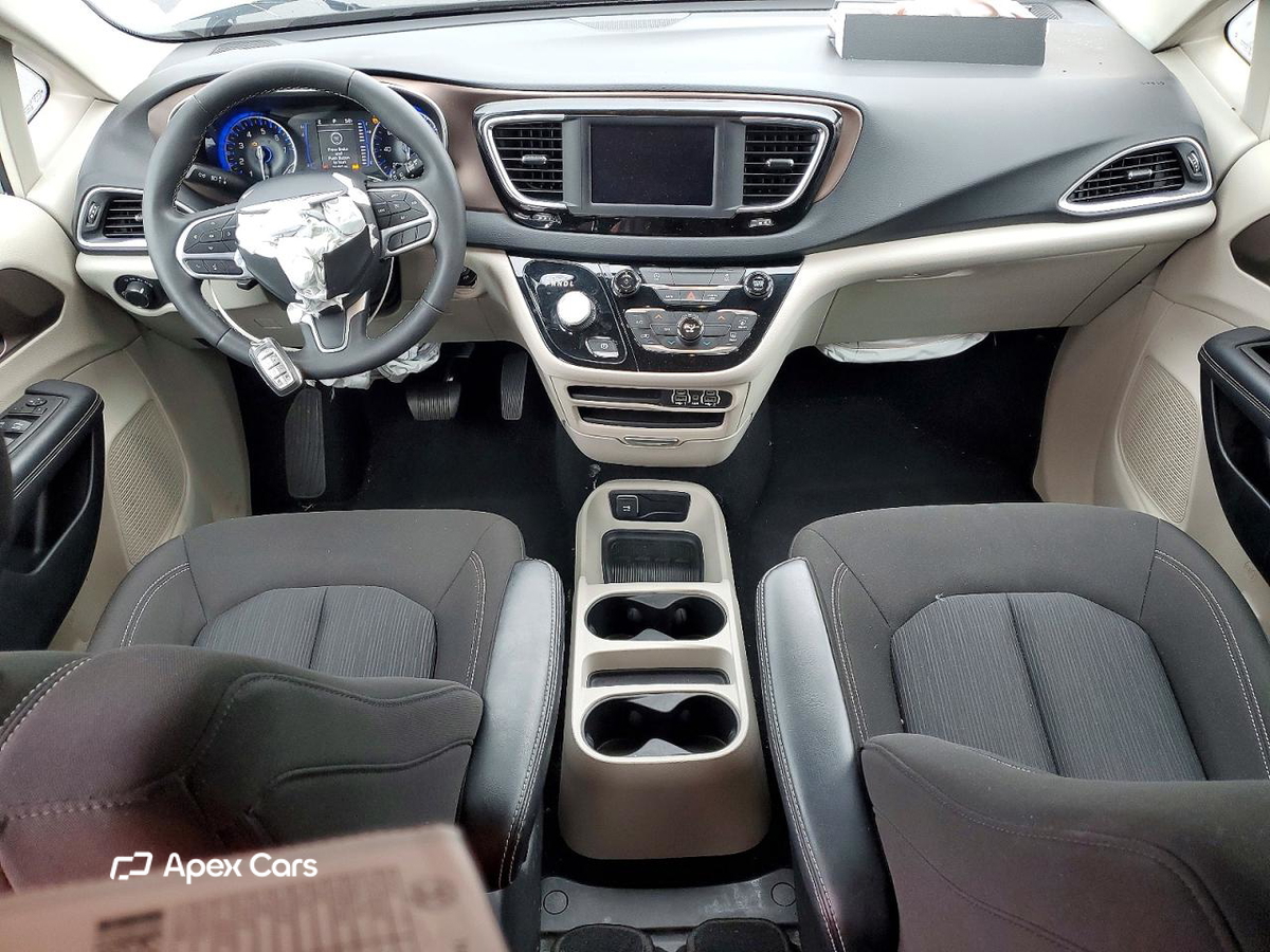 Chrysler Voyager 2023