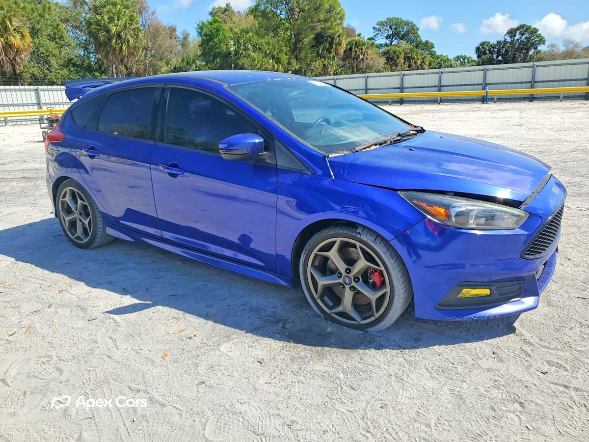 Ford Focus 2015