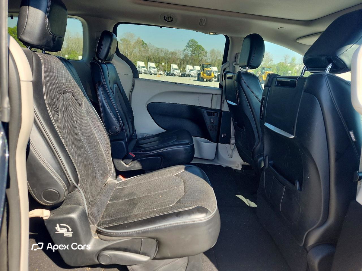 Chrysler Pacifica 2017