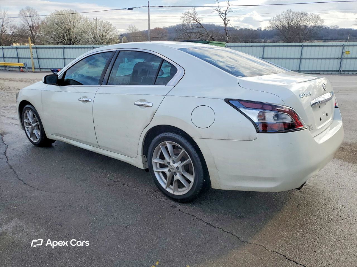 Nissan Maxima 2014