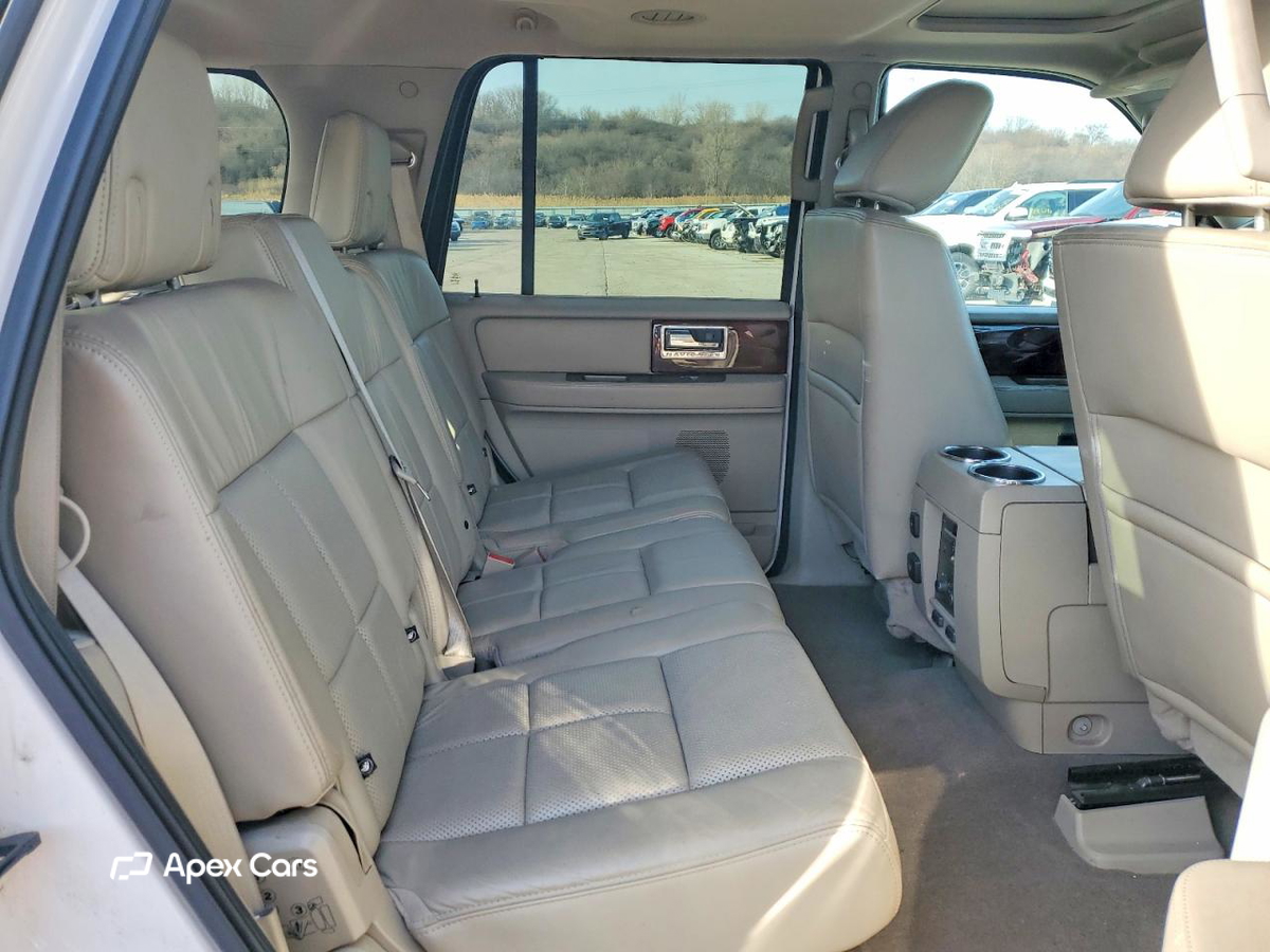 Lincoln Navigator 2011