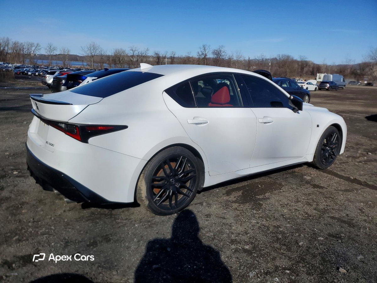 Lexus IS 2024