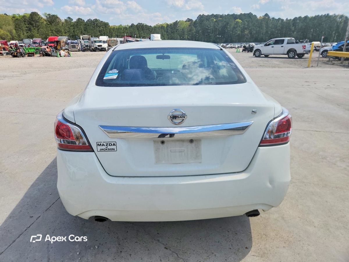 Nissan Altima 2015