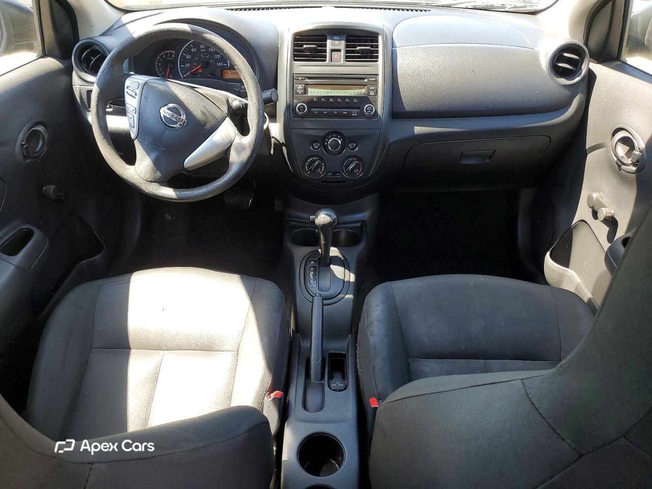 Nissan Versa 2016
