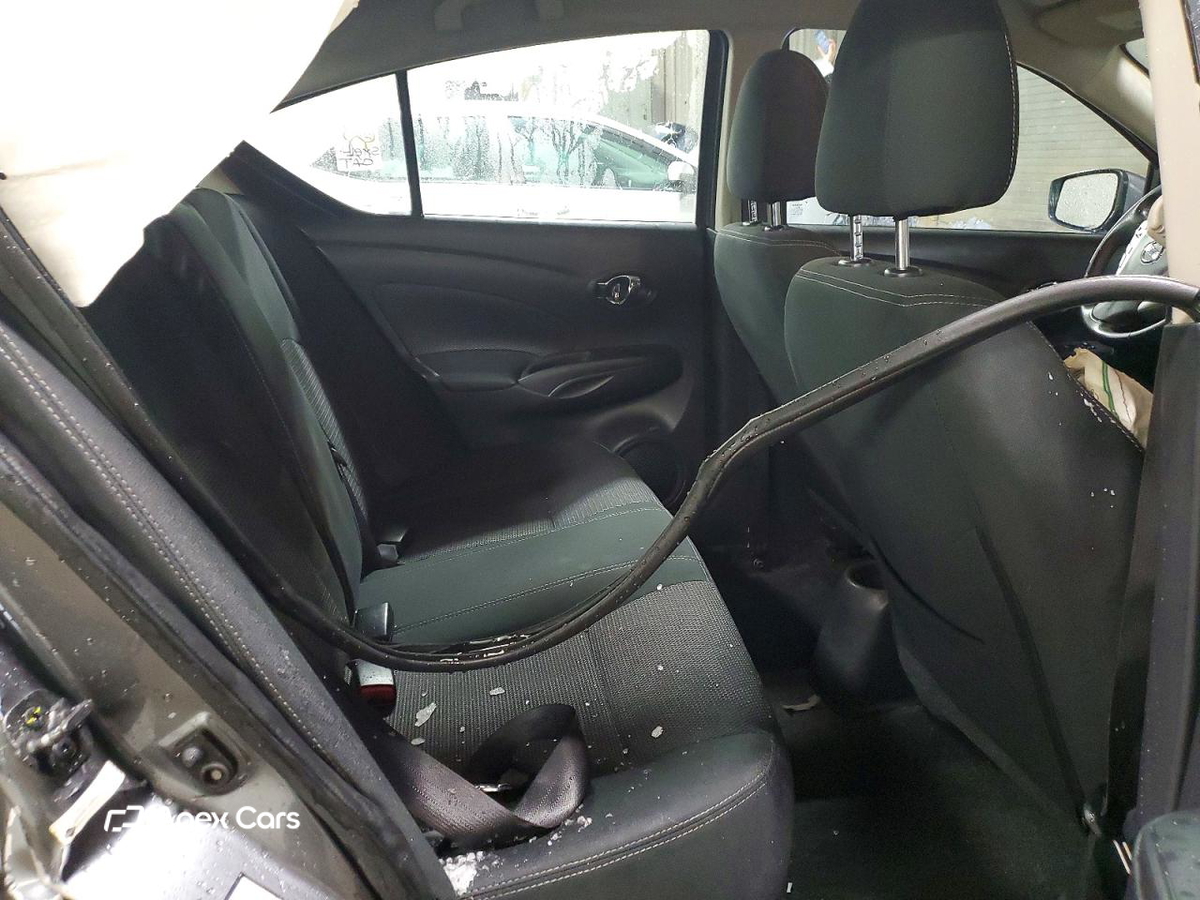 Nissan Versa 2018
