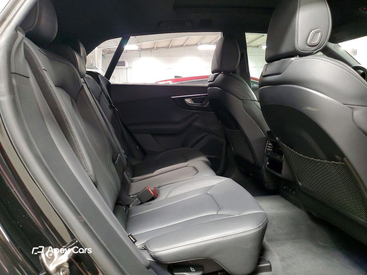 Audi Q8 2025
