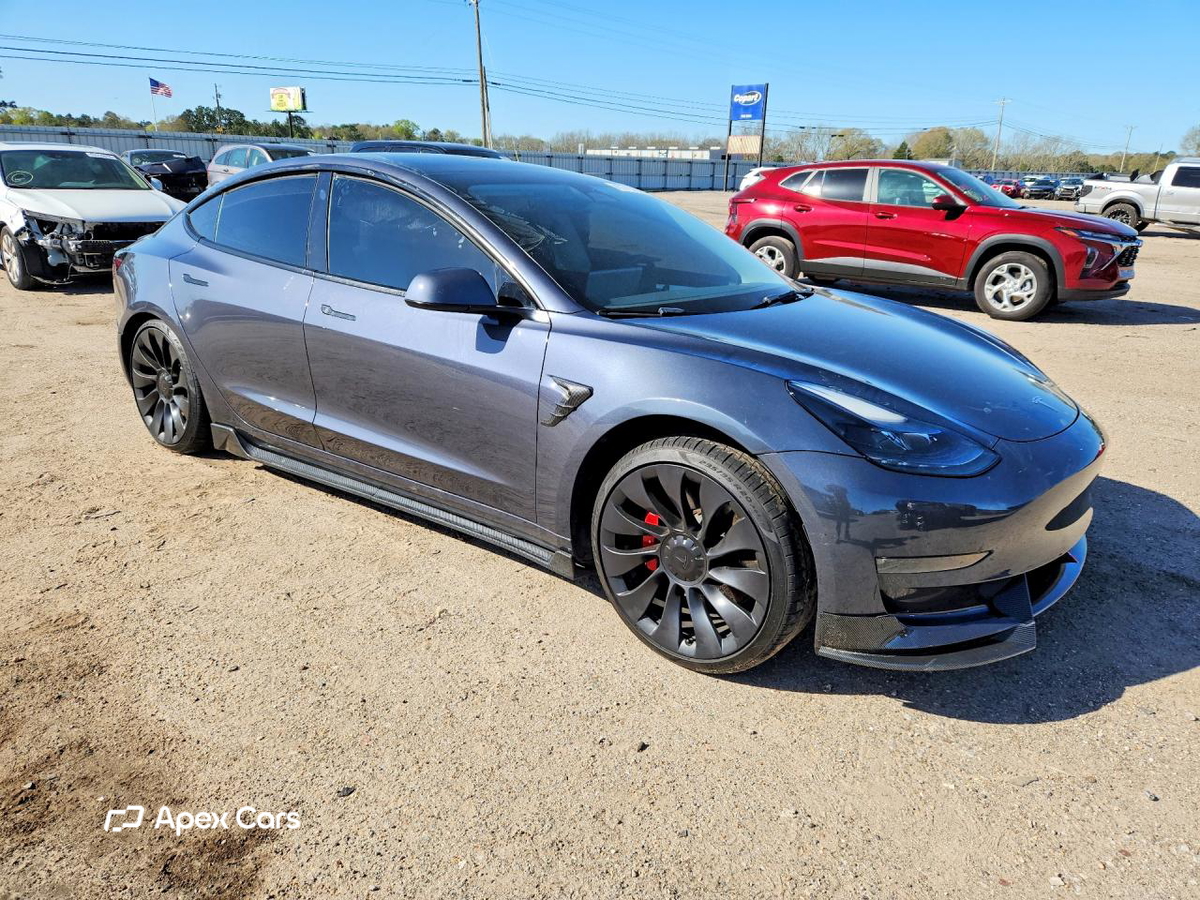 Tesla Model 3 2023