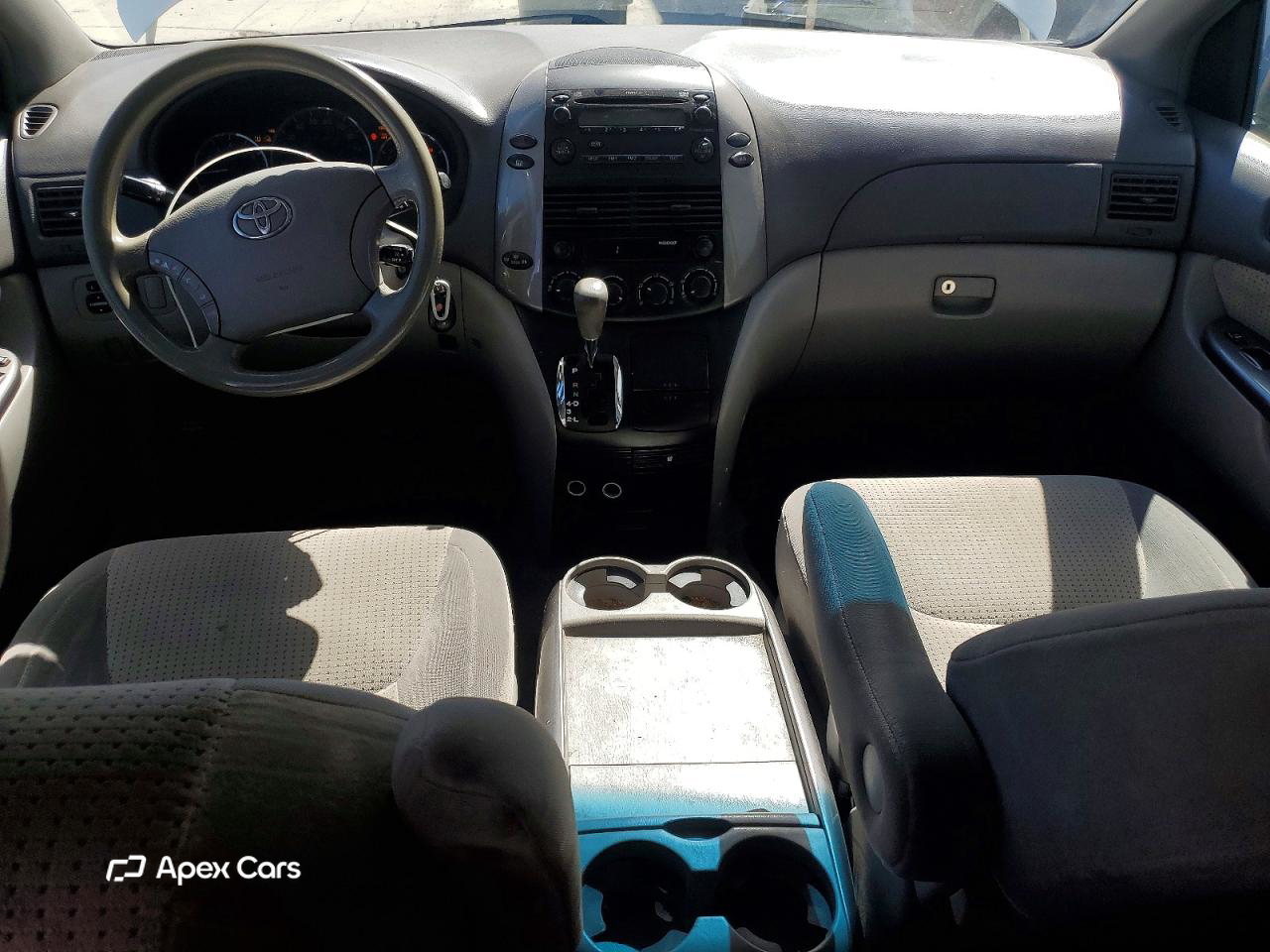 Toyota Sienna 2010
