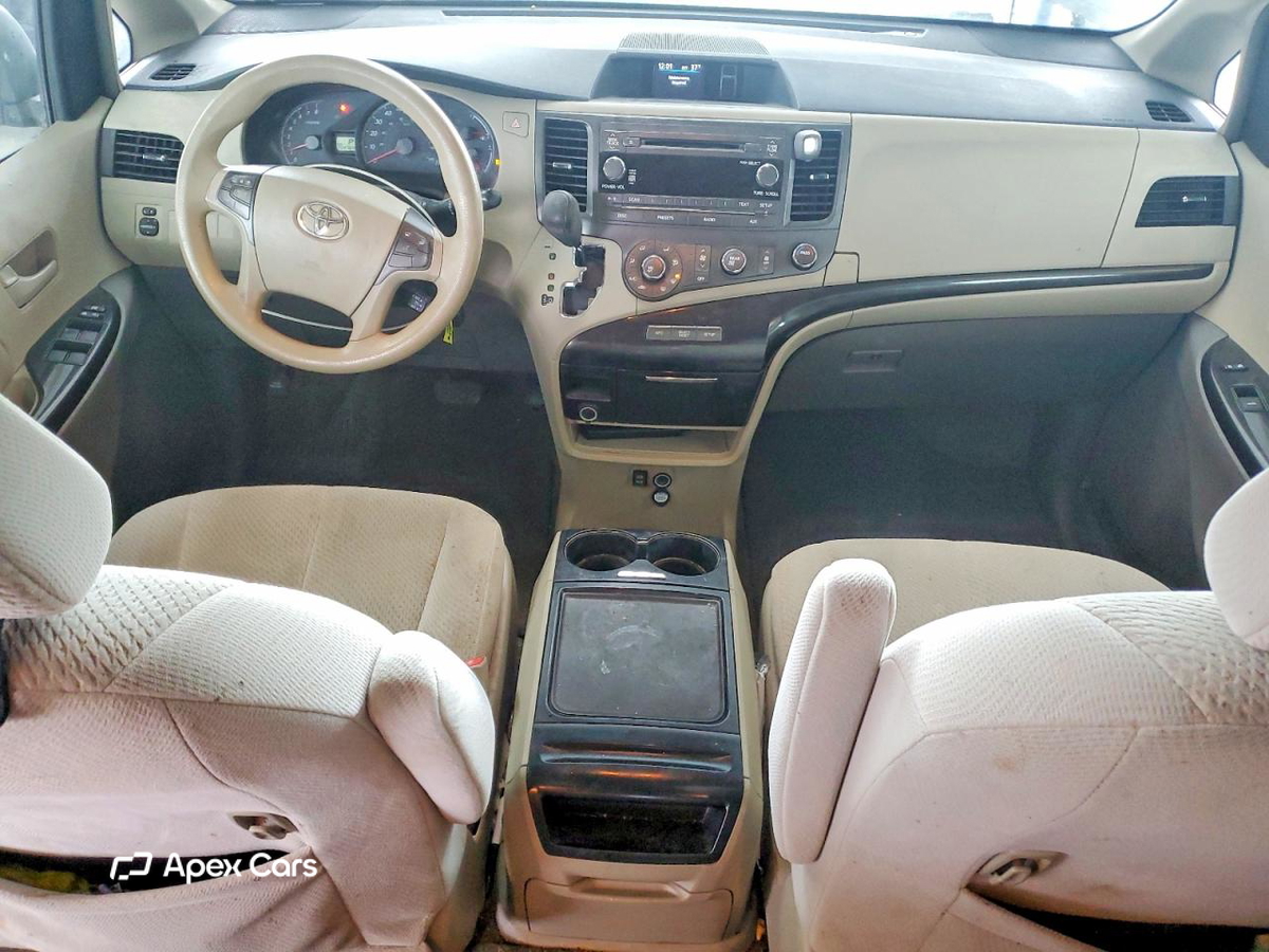 Toyota Sienna 2012