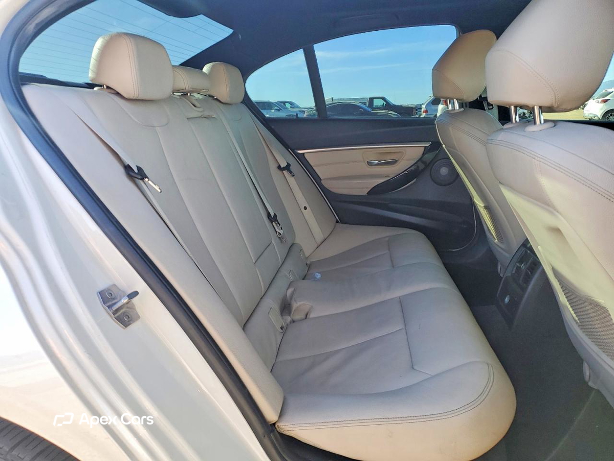 BMW Series 3 2016
