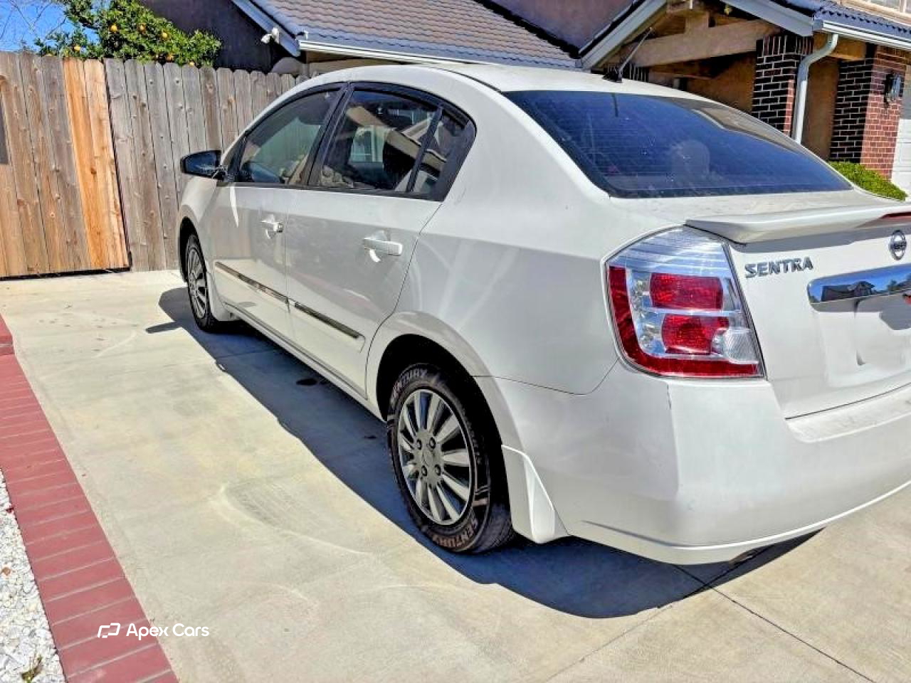 Nissan Sentra 2011