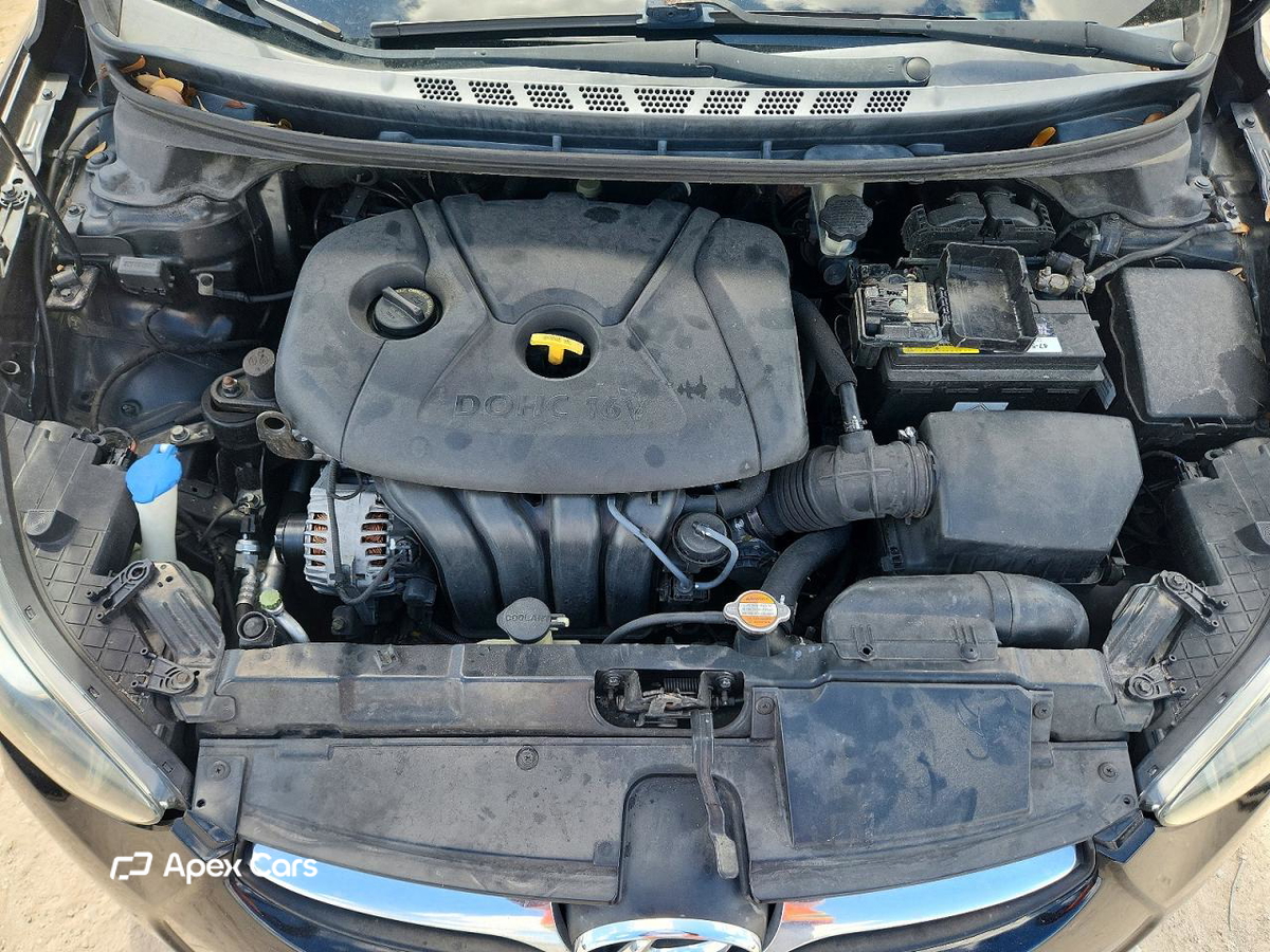 Hyundai Elantra 2011