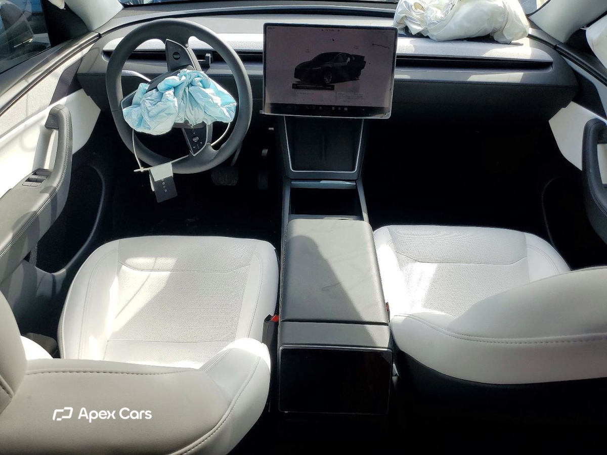 Tesla Model Y 2026