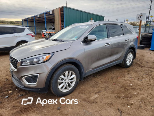 Kia Sorento 2017 - Image 1 of 12