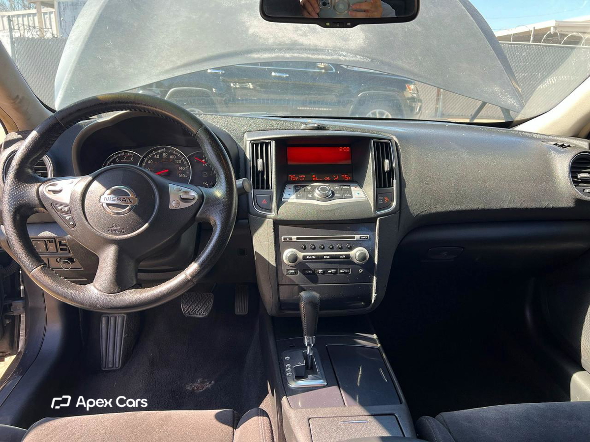 Nissan Maxima 2012