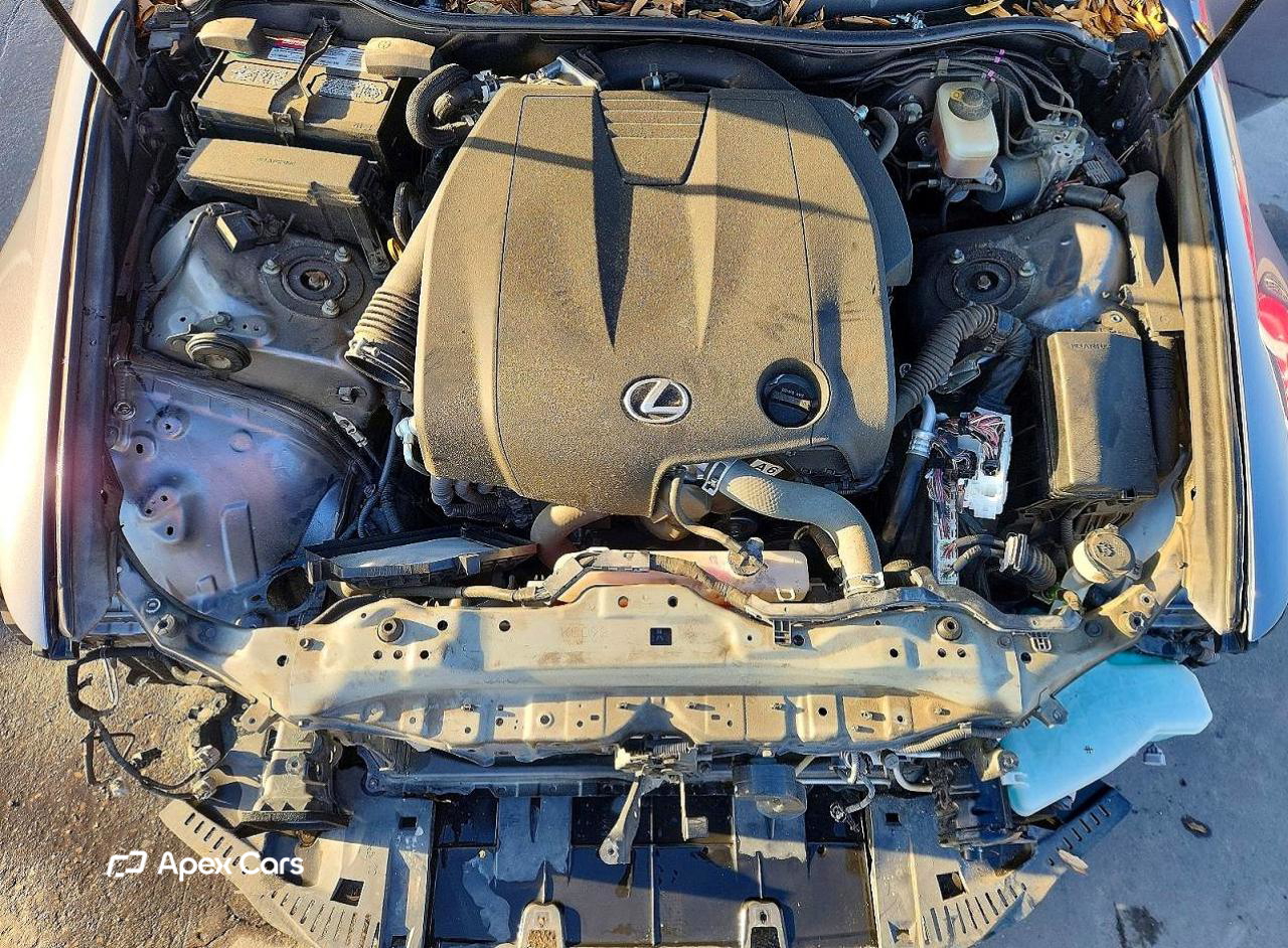 Lexus IS 2015