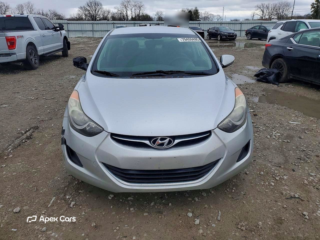Hyundai Elantra 2012