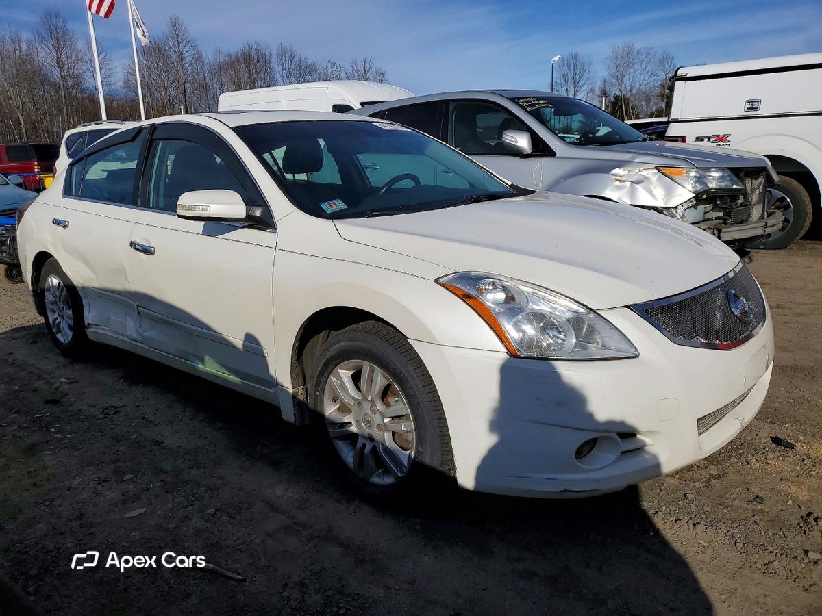 Nissan Altima 2010