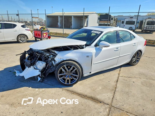 Lexus IS 2018 - Image 1 of 14