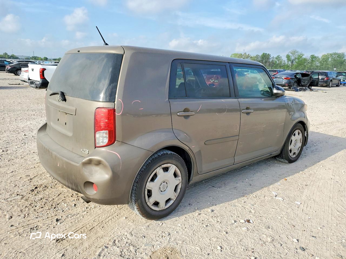 Scion xB 2011