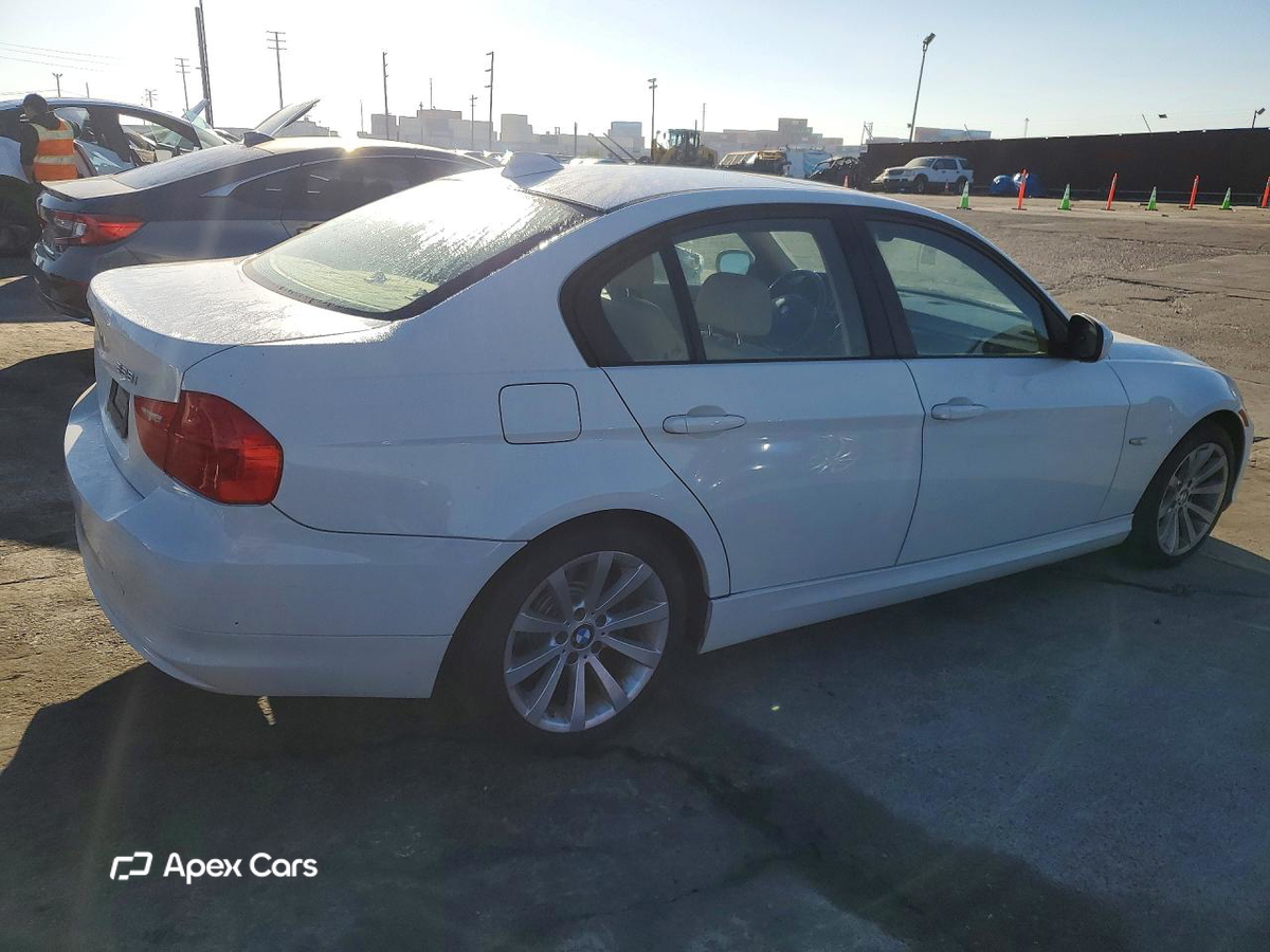 BMW Series 3 2011