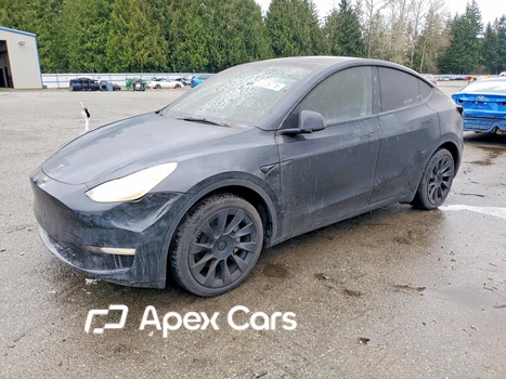 Tesla Model Y 2023 - Image 1 of 5