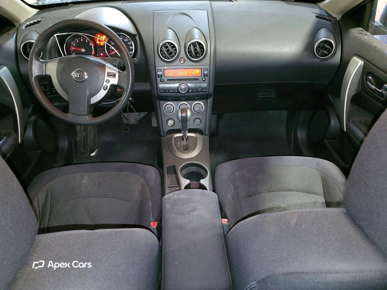 Nissan Rogue 2010