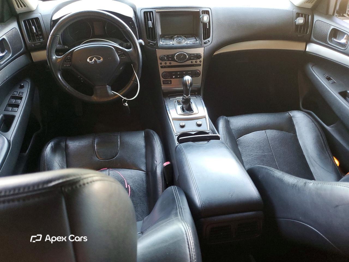 Infiniti G 2012