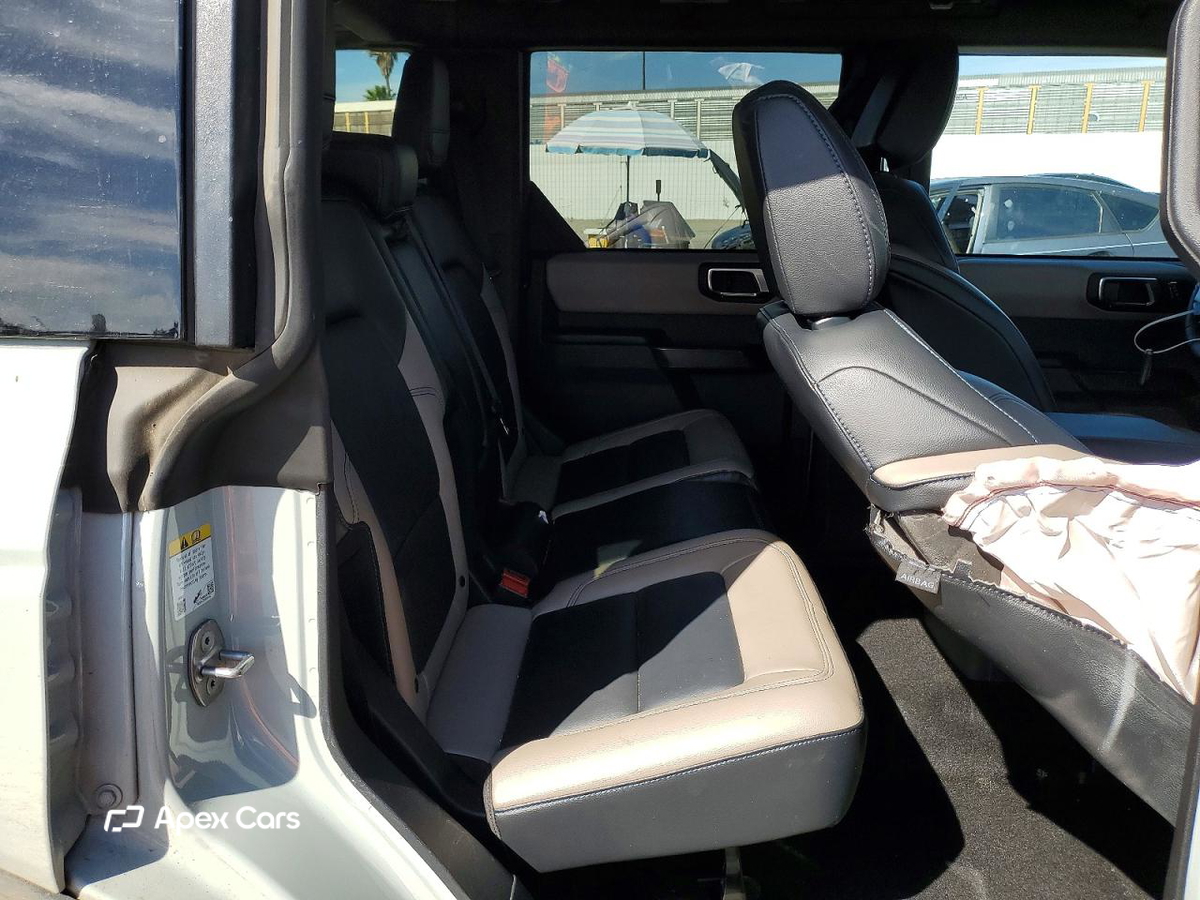 Ford Bronco 2024