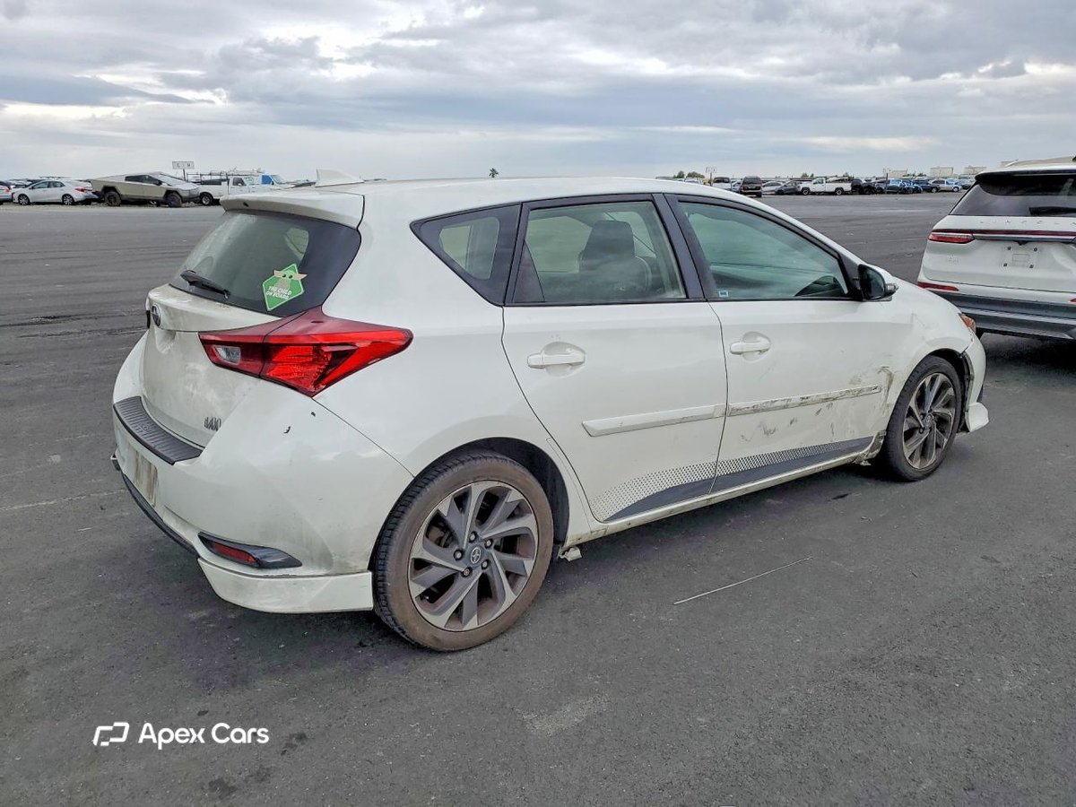 Scion iM 2016