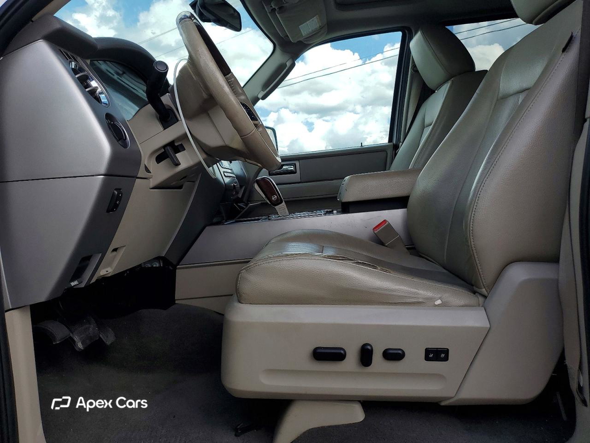 Ford Expedition 2010