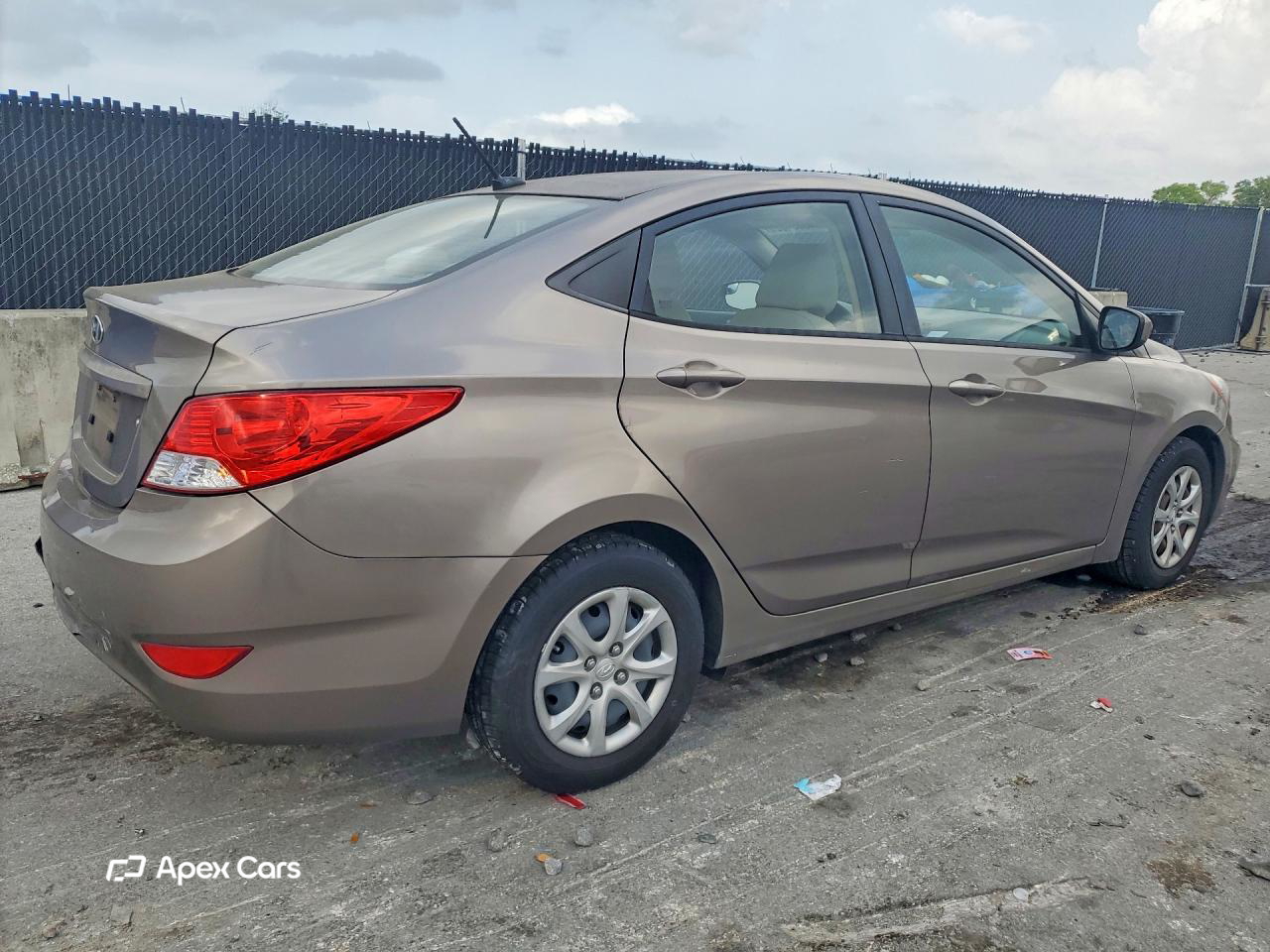 Hyundai Accent 2014
