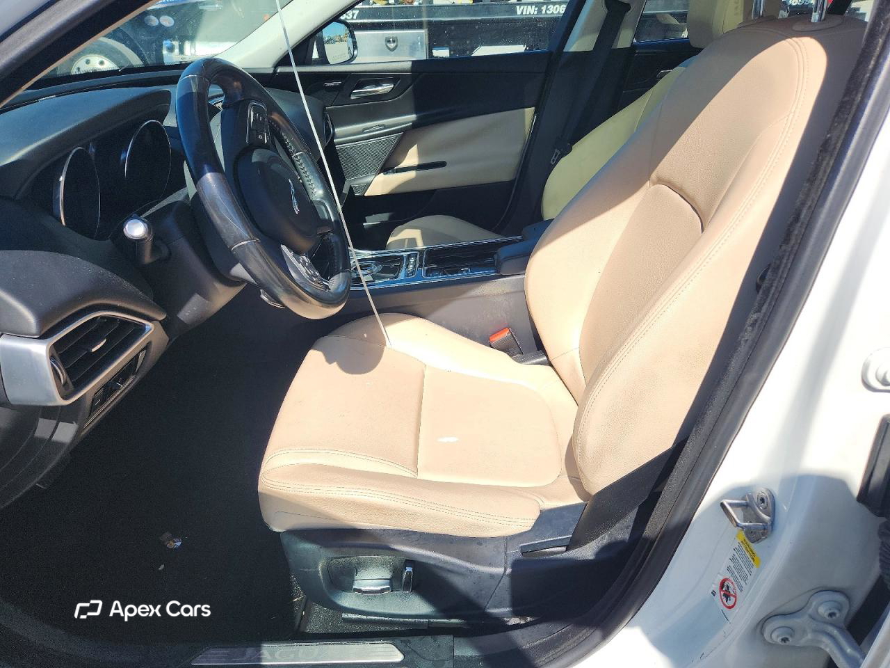 Jaguar XE 2019