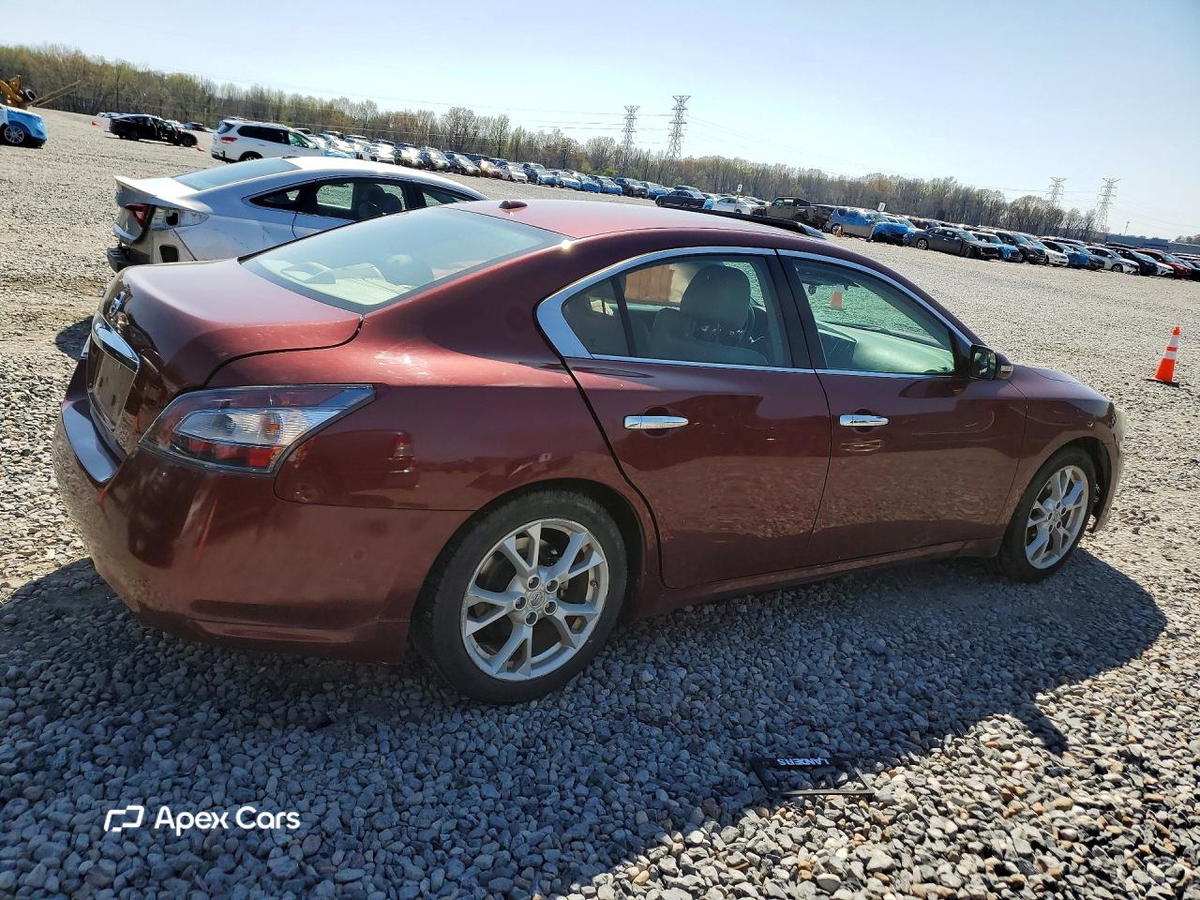 Nissan Maxima 2012