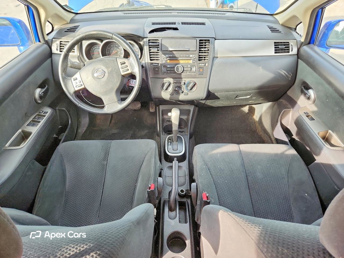 Nissan Versa 2012