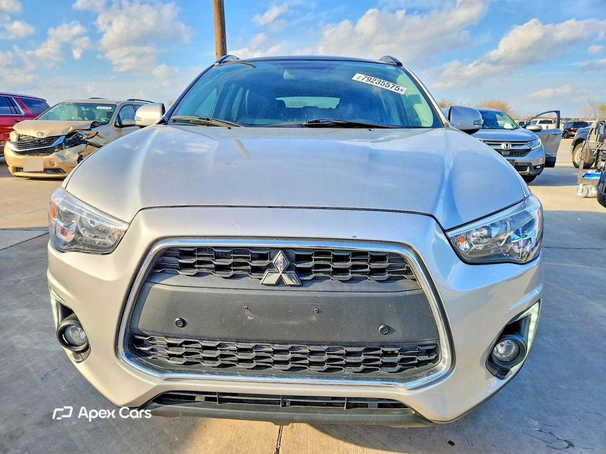 Mitsubishi Outlander 2015