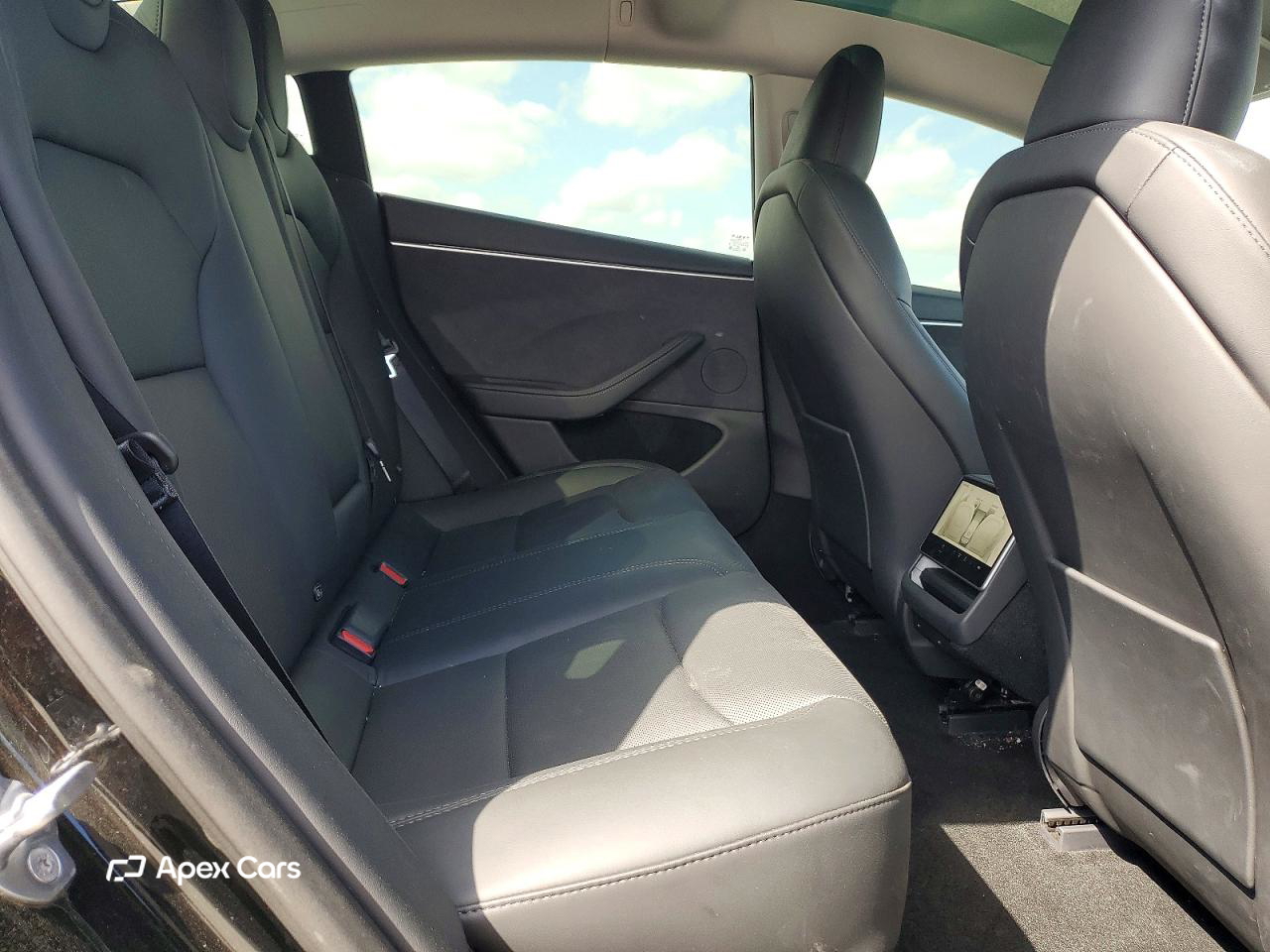 Tesla Model 3 2025